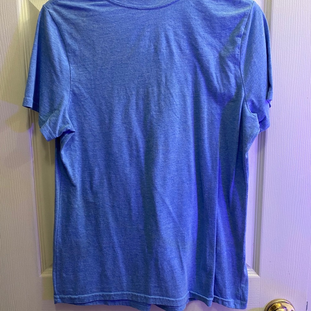 blue t-shirt - Picture 2 of 2